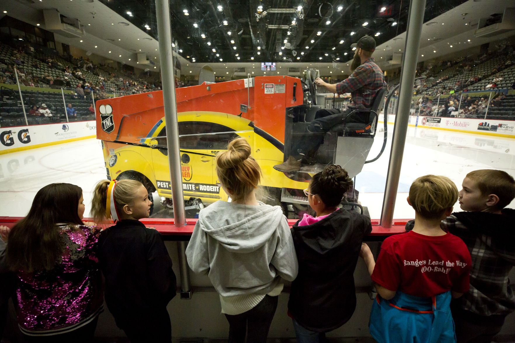 Tucson Roadrunners vs Iowa Wild